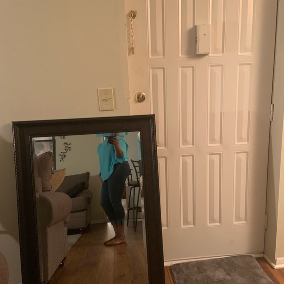 Top - Picture 3 of 5